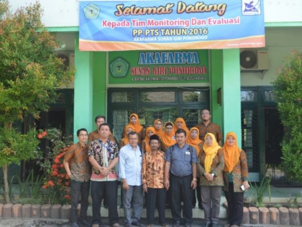 Monev PP-PTS 2016 di Akafarma Sunan Giri